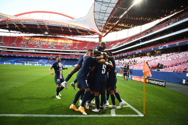 洛瑞一年合同重回76人 38岁的他上季场均8+4.6